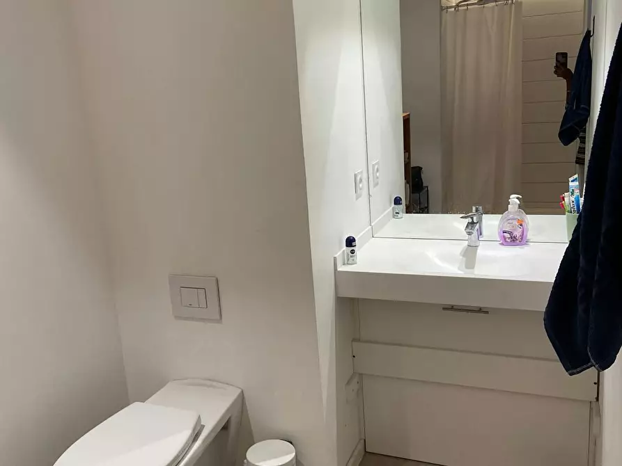 Immagine 2 di Camera in affitto  in Rue Haxo a Marseille