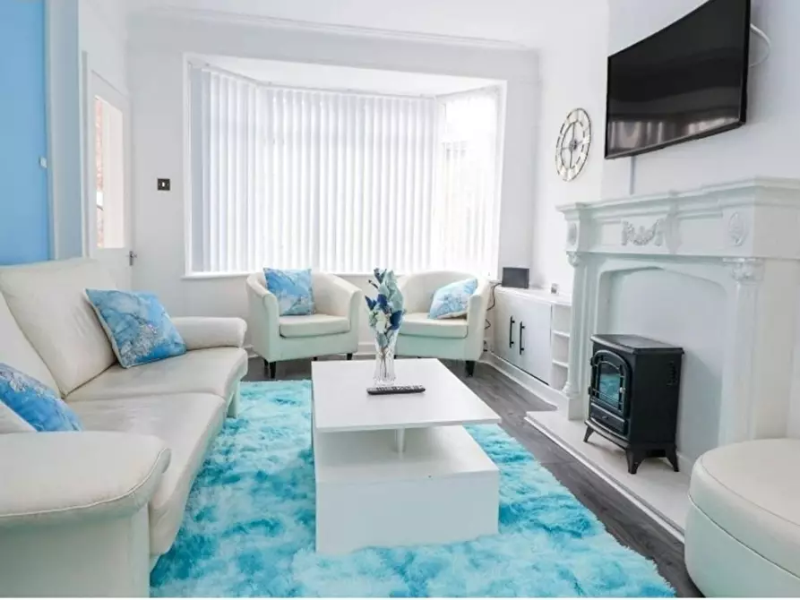 Immagine 1 di Casa indipendente in affitto  in Empress Road a 