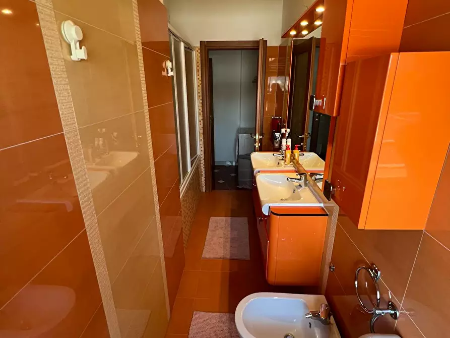 Immagine 9 di Appartamento in affitto  in Via Monte Rosa a Torino