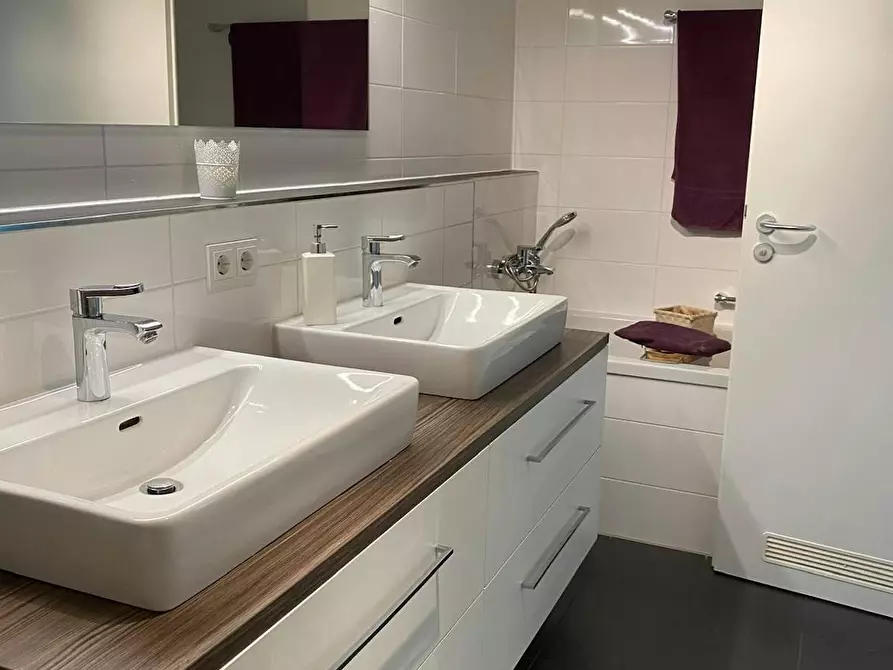 Immagine 7 di Casa indipendente in affitto  in Cottastraße a Stuttgart Stuttgart-Süd