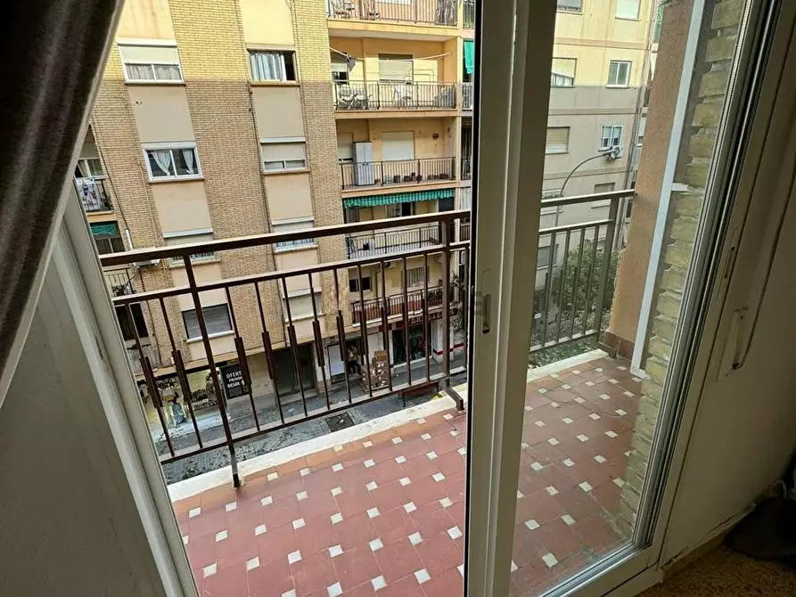 Immagine 4 di Camera in affitto  in Carrer de Pere Cabanes a Valencia