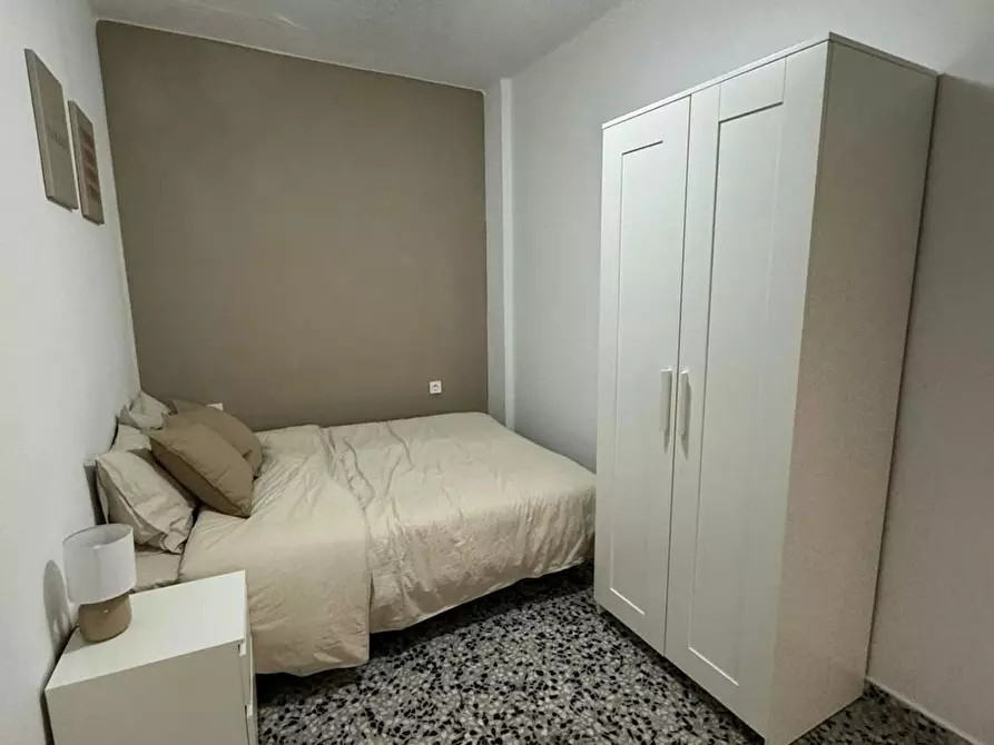 Immagine 1 di Camera in affitto  in Carrer de Ramón y Cajal a Xirivella