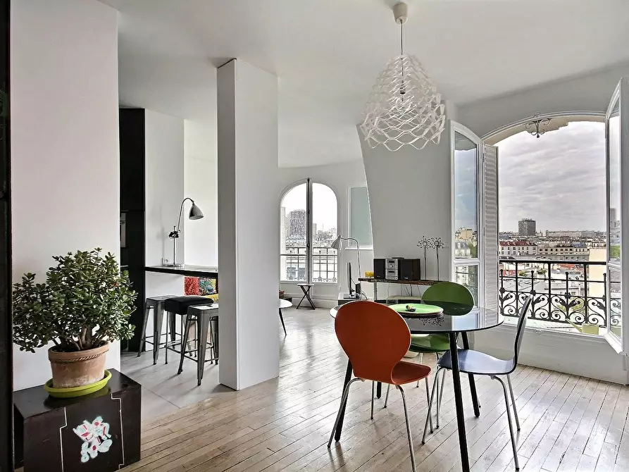 Immagine 1 di Appartamento in affitto  in Rue de Mirbel a Paris 05