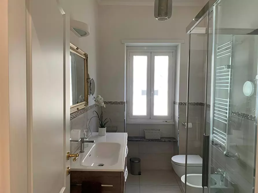 Immagine 8 di Appartamento in affitto  in Via Monte Autore a Roma