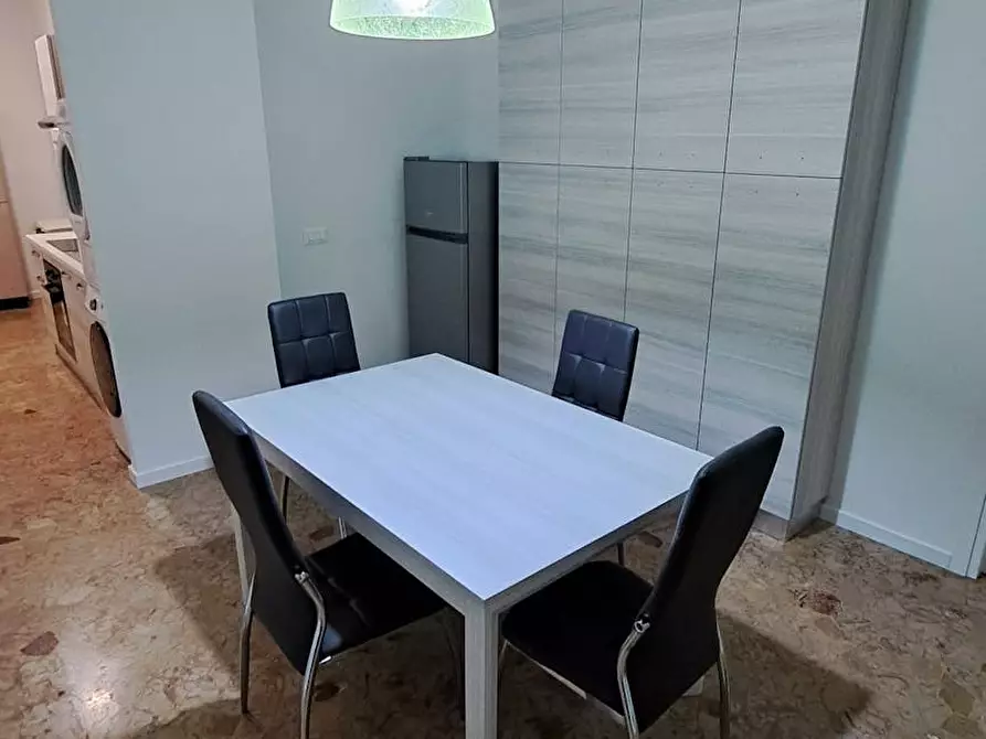 Immagine 4 di Camera in affitto  in Lungadige Catena a Verona