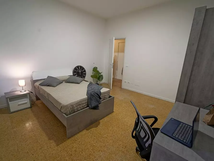 Immagine 1 di Camera in affitto  in Lungadige Catena a Verona