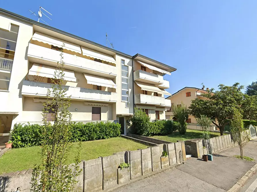 Immagine 1 di Camera in affitto  in Via G. Cederle a Montebello Vicentino