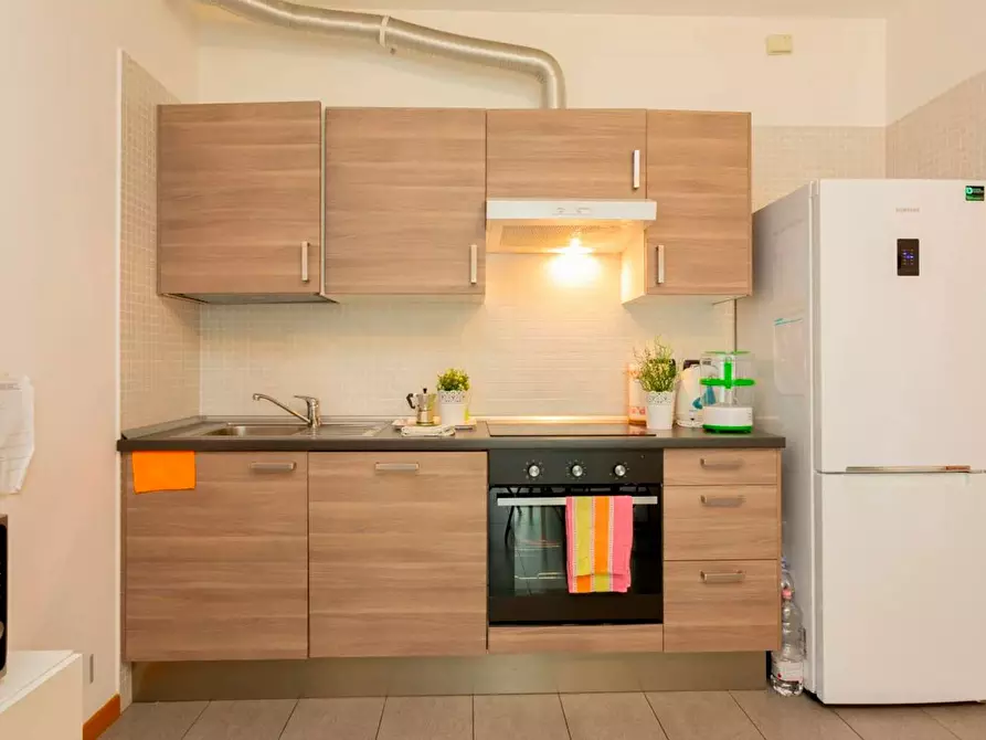 Immagine 6 di Camera condivisa in affitto  in Viale dell'Innovazione a Milano