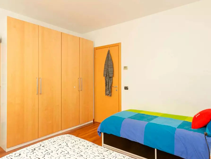 Immagine 3 di Camera condivisa in affitto  in Viale dell'Innovazione a Milano