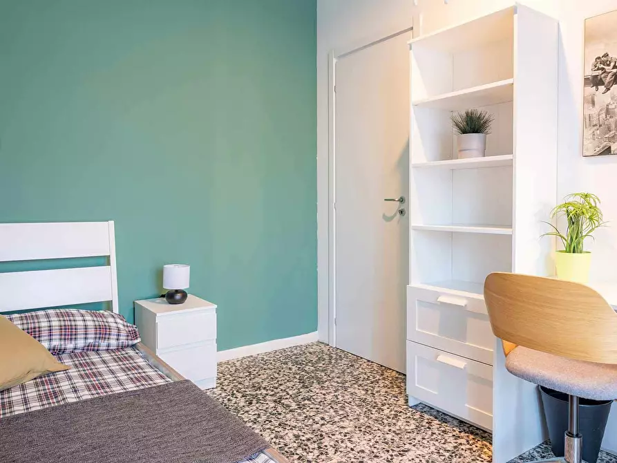 Immagine 4 di Camera in affitto  in Viale Sarca a Milano