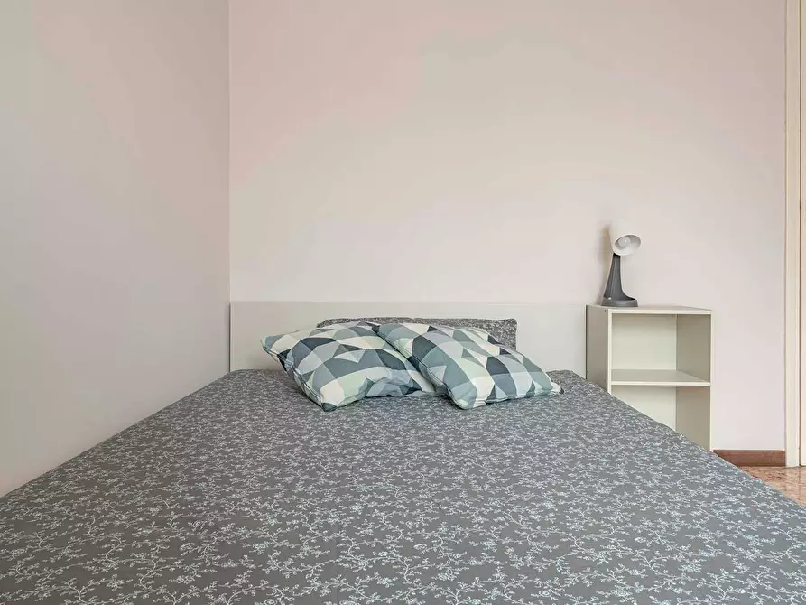 Immagine 4 di Camera in affitto  in Via Privata Angera a Milano