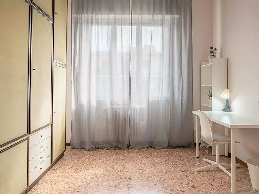 Immagine 5 di Camera in affitto  in Via Privata Angera a Milano
