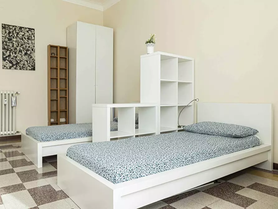 Immagine 10 di Camera condivisa in affitto  in Via degli Imbriani a Milano