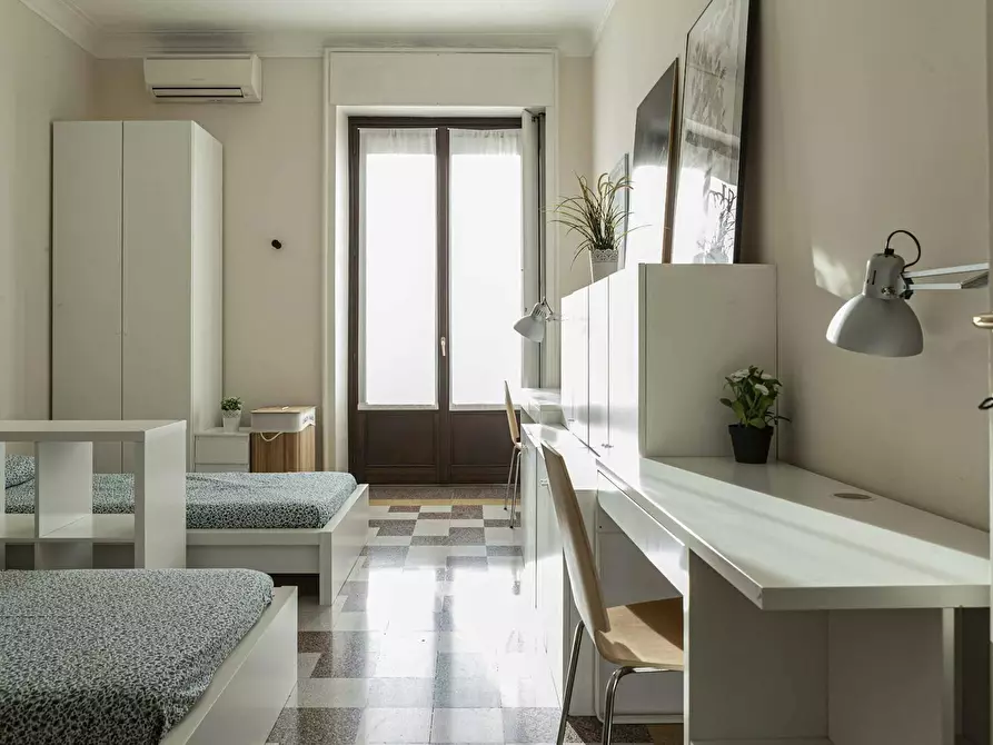 Immagine 4 di Camera condivisa in affitto  in Via degli Imbriani a Milano