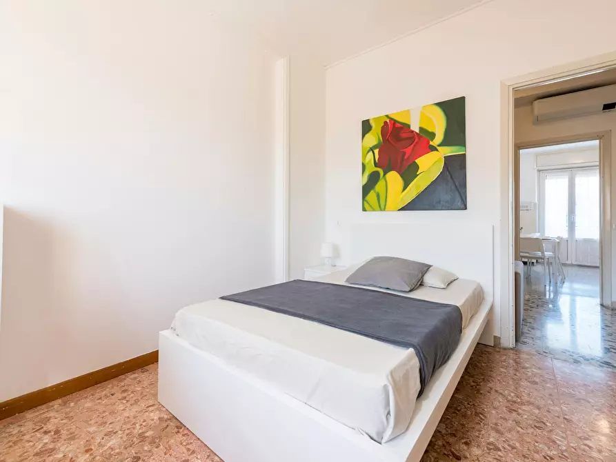 Immagine 2 di Camera in affitto  in Via Adele Martignoni a Milano