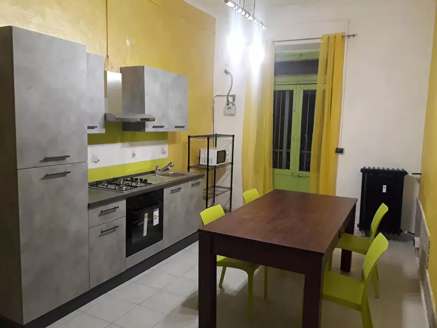 Immagine 2 di Camera condivisa in affitto  in Via Monte Rosa a Torino