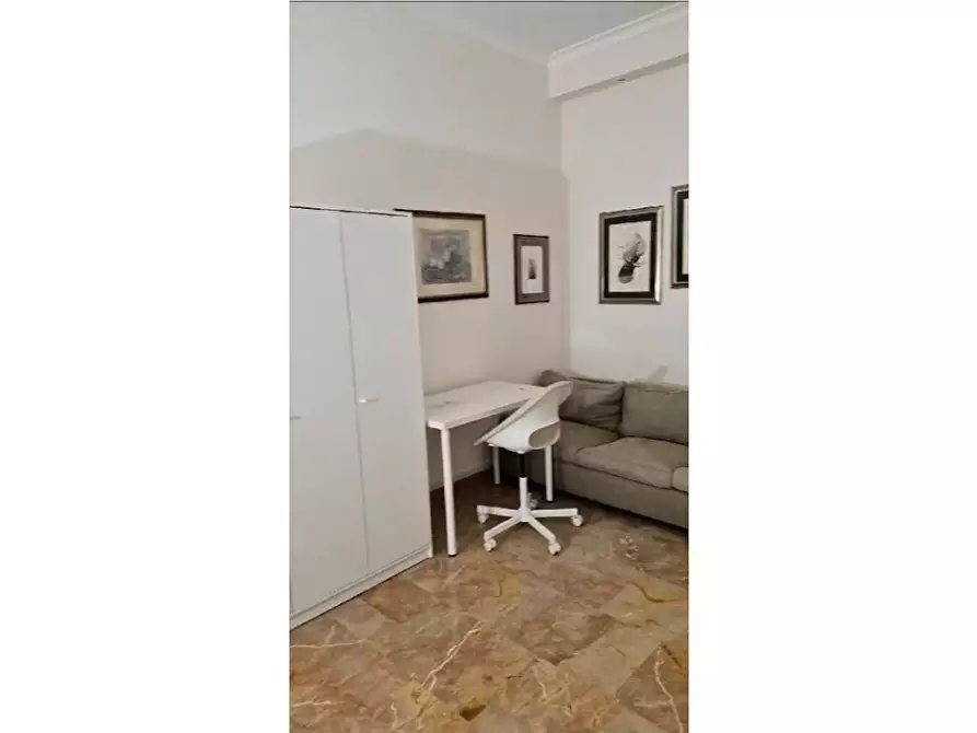 Immagine 4 di Camera in affitto  in Via Alfredo Serranti a Roma