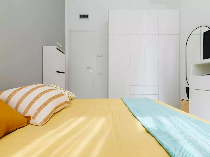 Immagine 6 di Camera in affitto  in Viale Bligny a Milano