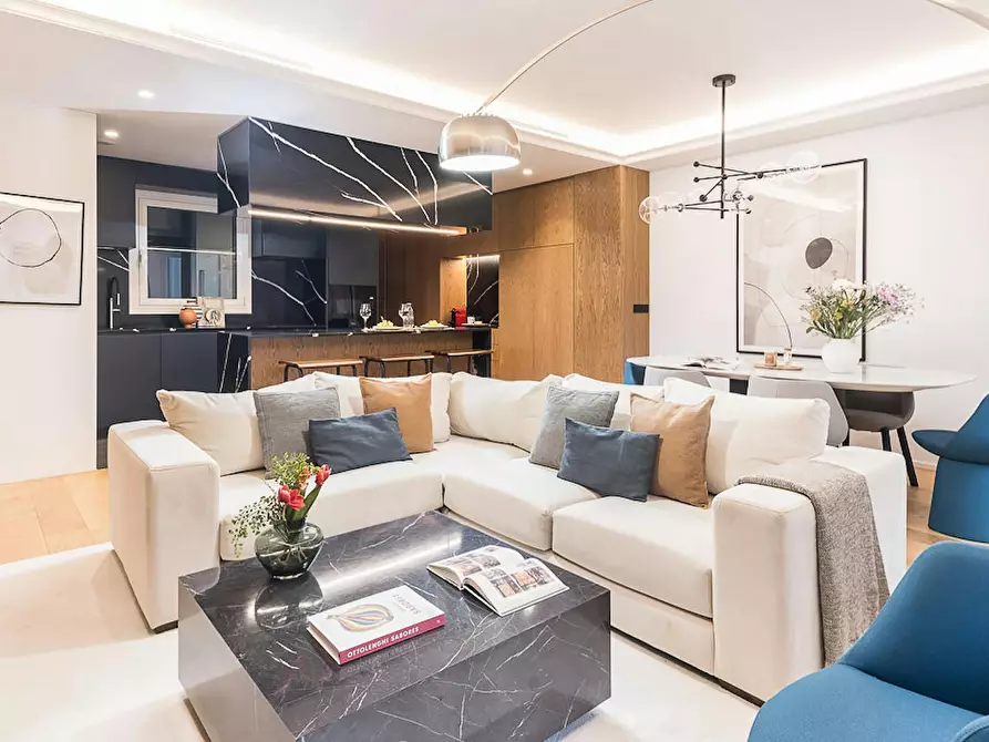 Immagine 1 di Appartamento in affitto  in Zubieta Kalea a Donostia-San Sebastian