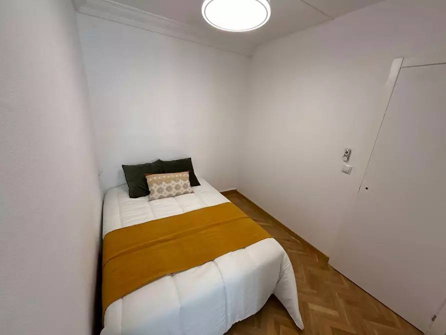 Immagine 5 di Camera in affitto  in Paseo de Santa María de la Cabeza a Madrid