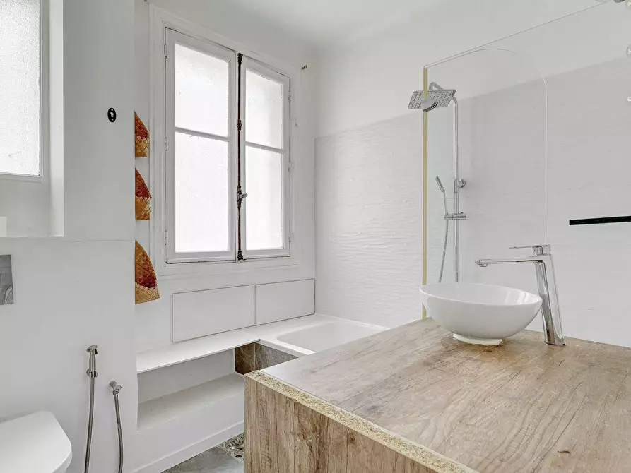 Immagine 9 di Appartamento in affitto  in Rue Firmin Gillot a Paris