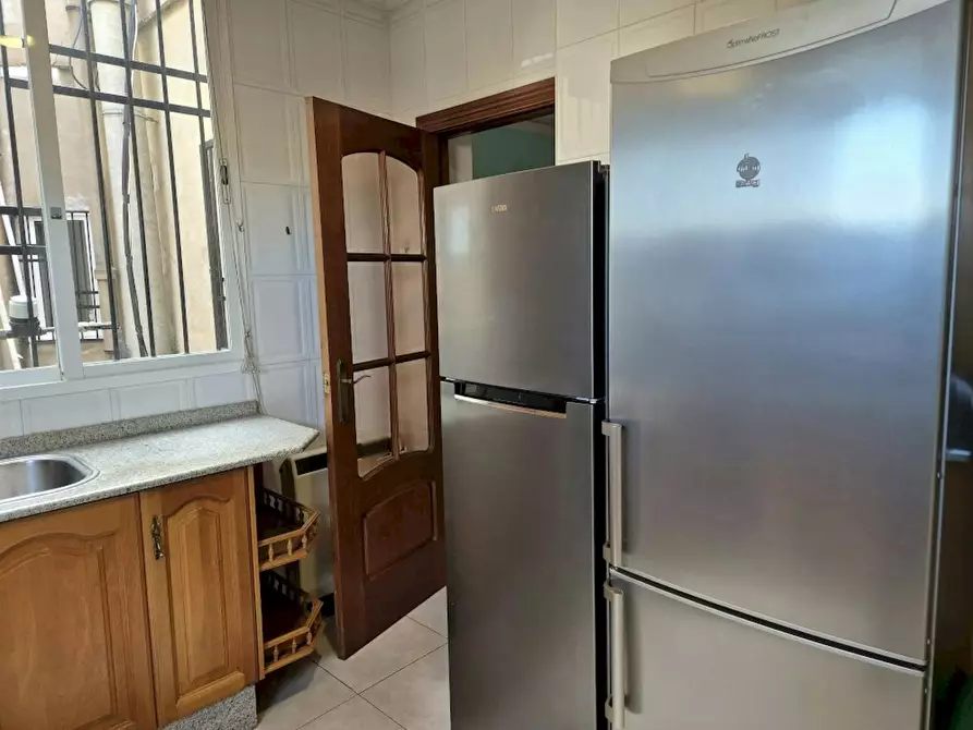 Immagine 5 di Camera in affitto  in Avinguda de María Cristina a Valencia