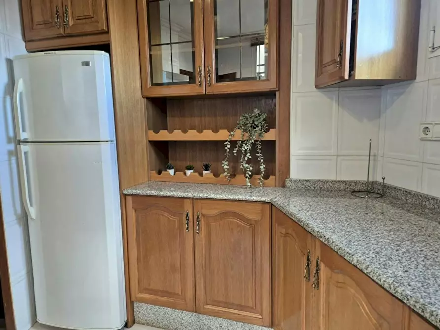 Immagine 4 di Camera in affitto  in Avinguda de María Cristina a Valencia