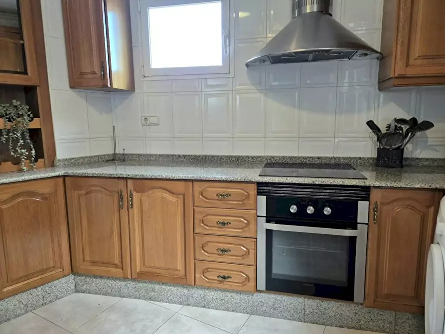 Immagine 3 di Camera in affitto  in Avinguda de María Cristina a Valencia