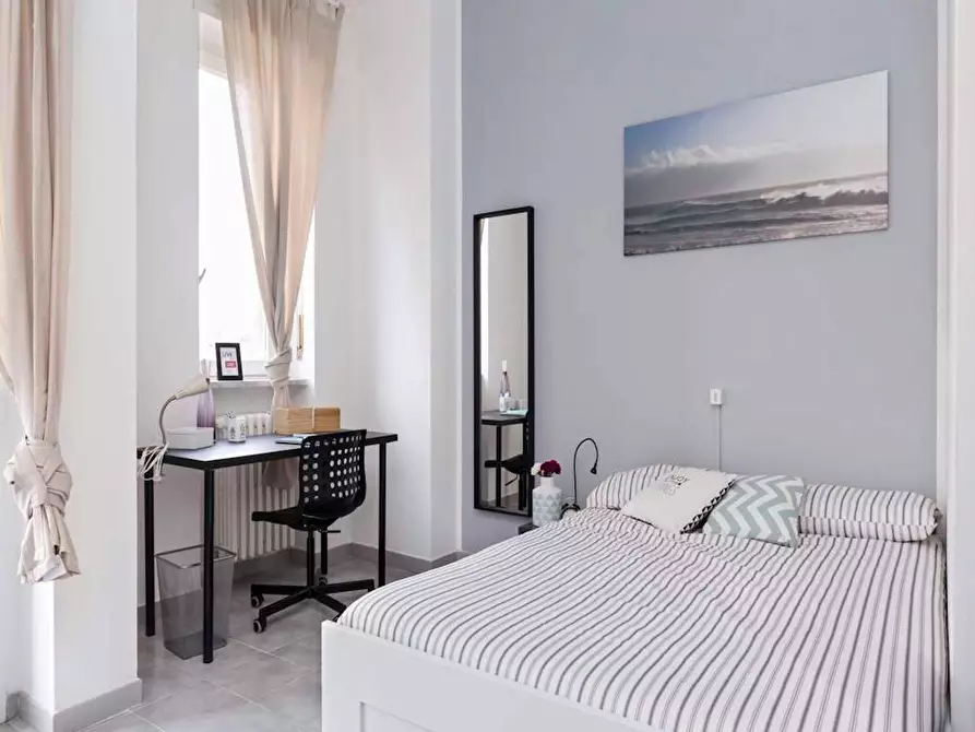 Immagine 2 di Camera in affitto  in Via dei Mandorli a Corsico