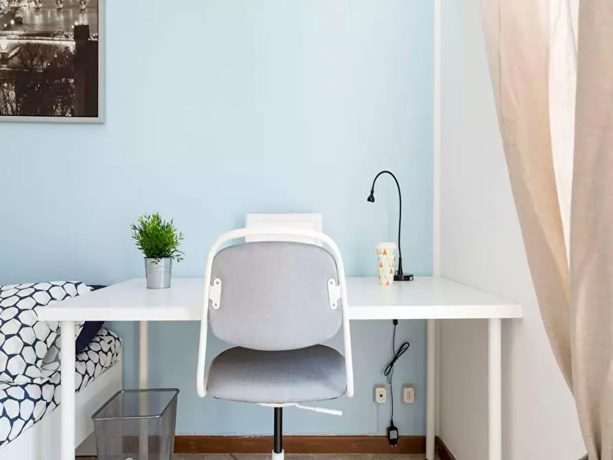 Immagine 4 di Camera in affitto  in Via dei Mandorli a Buccinasco