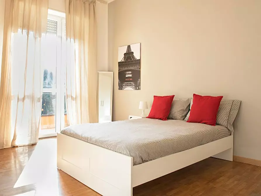 Immagine 1 di Camera in affitto  in Via Sant'Eusebio a Milano