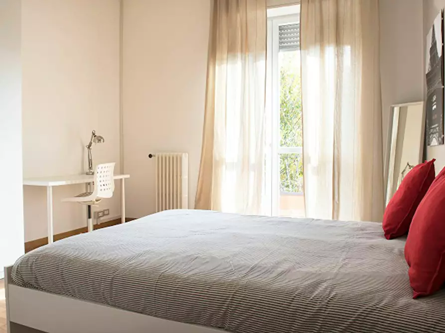 Immagine 2 di Camera in affitto  in Via Sant'Eusebio a Milano