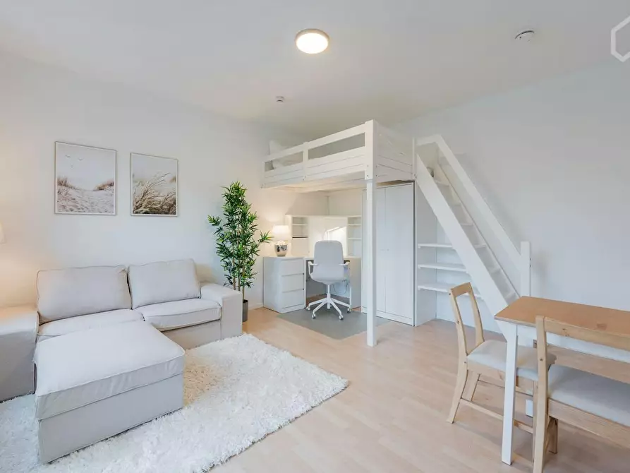 Immagine 5 di Appartamento in affitto  in Hohenstaufenstraße a Berlin