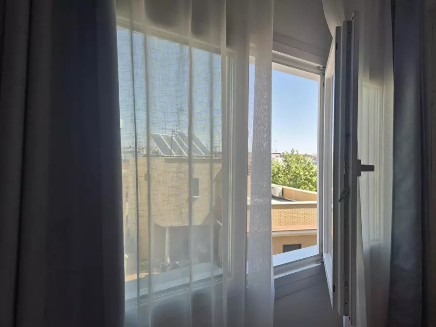 Immagine 10 di Camera in affitto  in Calle de Armengot a Madrid