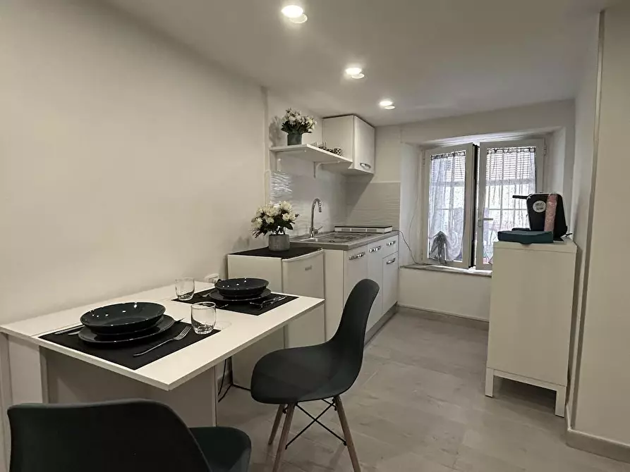 Immagine 1 di Appartamento in affitto  in Via Giovanni Nicotera a Napoli