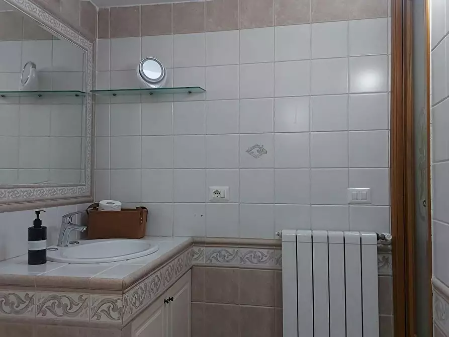 Immagine 8 di Appartamento in affitto  in Via Santa Maria la Scala a Napoli