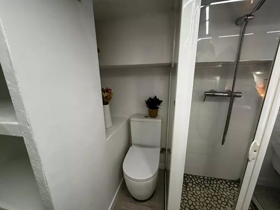 Immagine 9 di Camera in affitto  in Calle de Hortaleza a Madrid