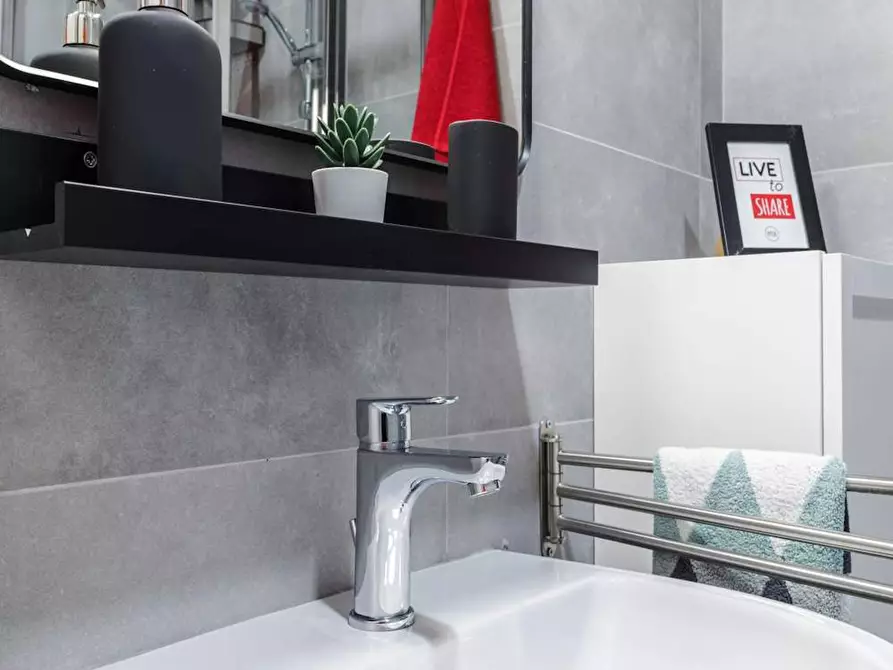 Immagine 8 di Camera in affitto  in Viale Bligny a Milano