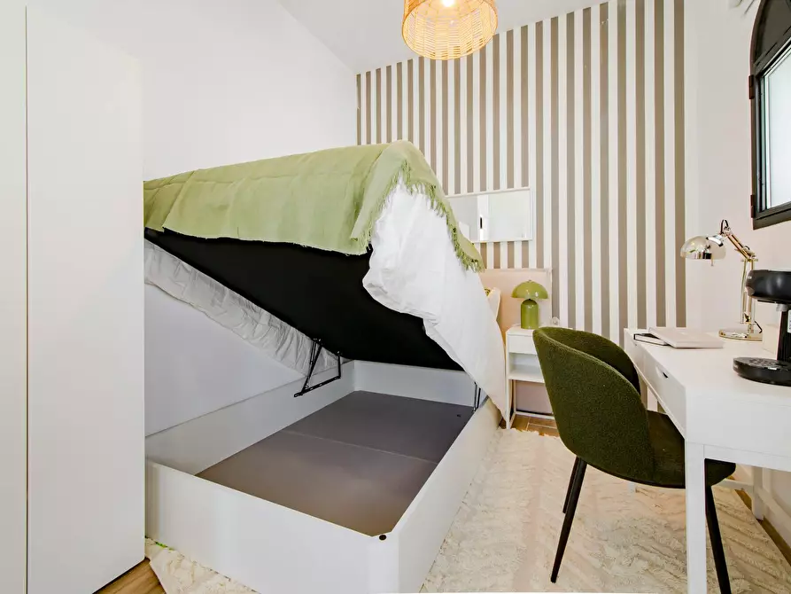 Immagine 4 di Camera in affitto  in Calle Duero a Villaviciosa De Odon