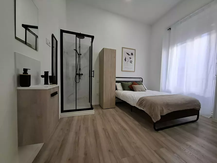 Immagine 8 di Camera in affitto  in Calle de la Luna a Madrid