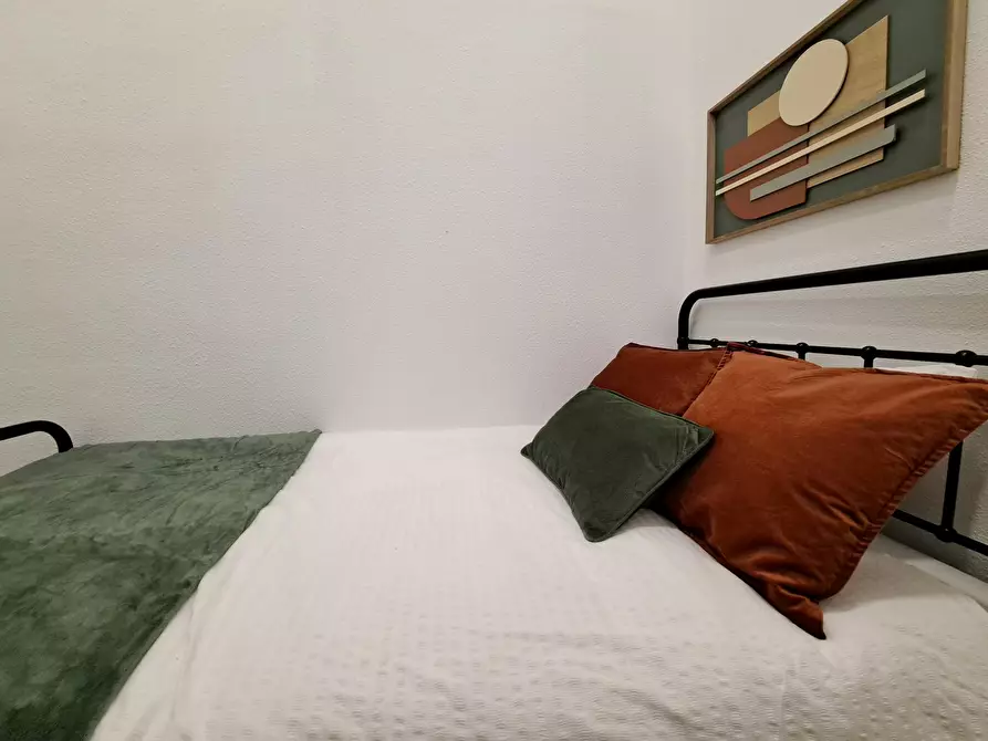 Immagine 10 di Camera in affitto  in Calle de la Luna a Madrid