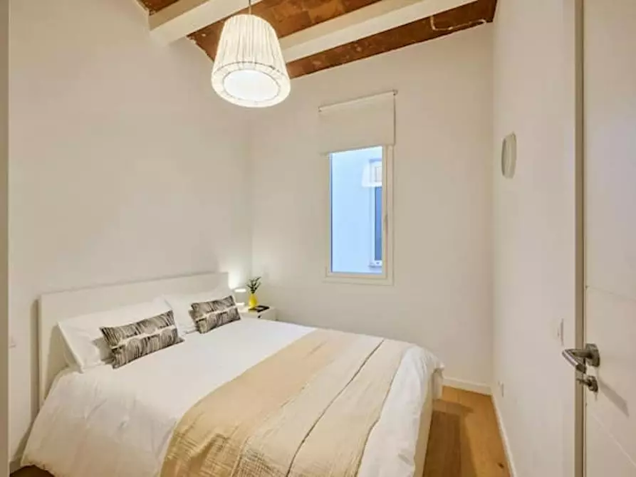 Immagine 8 di Appartamento in affitto  in Carrer de Balmes a Barcelona