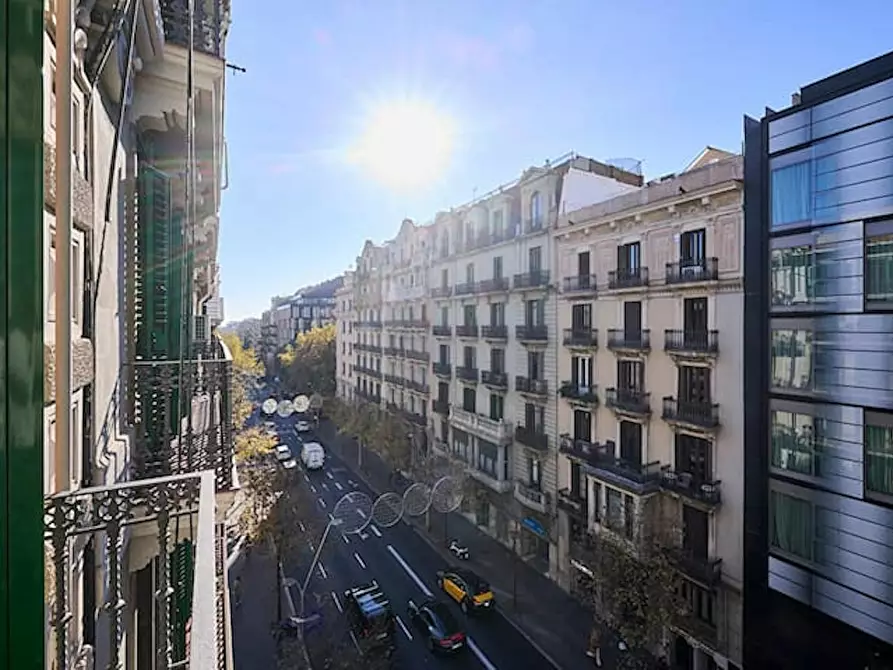 Immagine 4 di Appartamento in affitto  in Carrer de Balmes a Barcelona