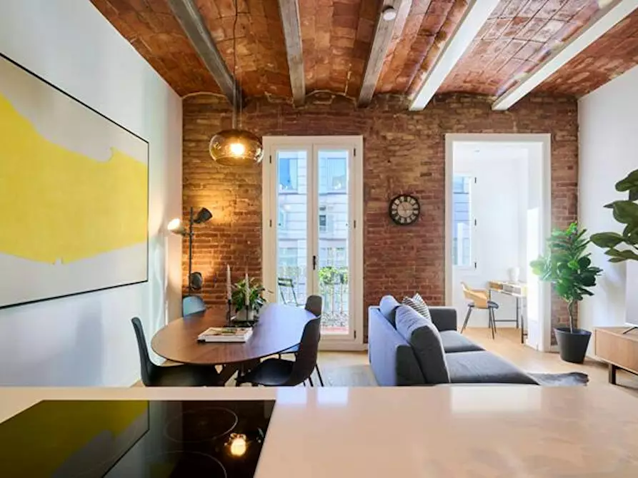 Immagine 1 di Appartamento in affitto  in Carrer de Balmes a Barcelona