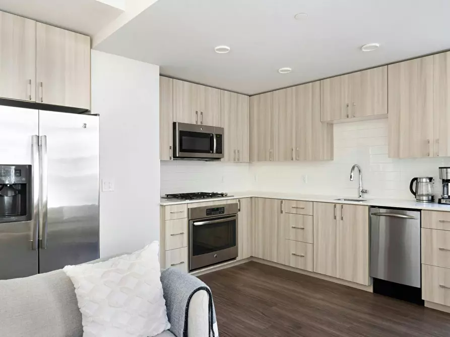 Immagine 7 di Appartamento in affitto  in 2nd Avenue a Messina