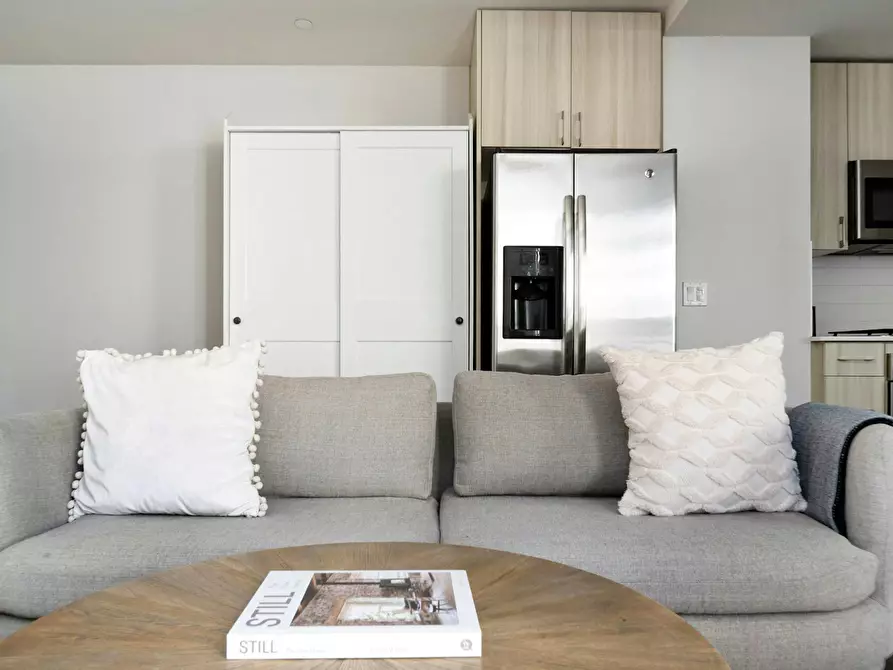 Immagine 2 di Appartamento in affitto  in 2nd Avenue a Messina