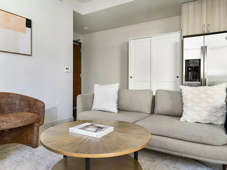 Immagine 1 di Appartamento in affitto  in 2nd Avenue a Messina