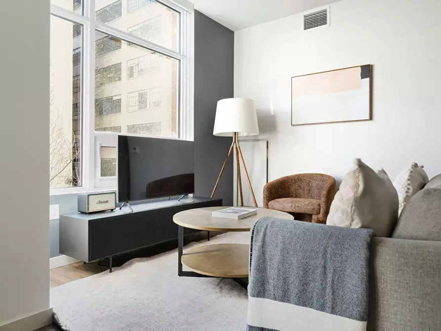 Immagine 4 di Appartamento in affitto  in 2nd Avenue a Messina