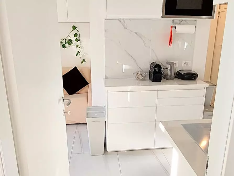 Immagine 6 di Appartamento in affitto  in Via Mincio a Milano