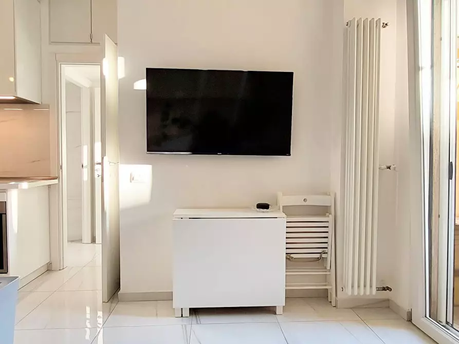 Immagine 4 di Appartamento in affitto  in Via Mincio a Milano